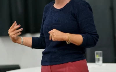 Águas de São Pedro: Câmara aprova título de Cidadã Aguapedrense” à deputada Professora Bebel